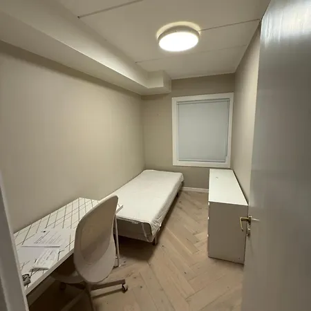 3 Bedroom Apartment, Flatscreen Tv, Balcony Апартаменти