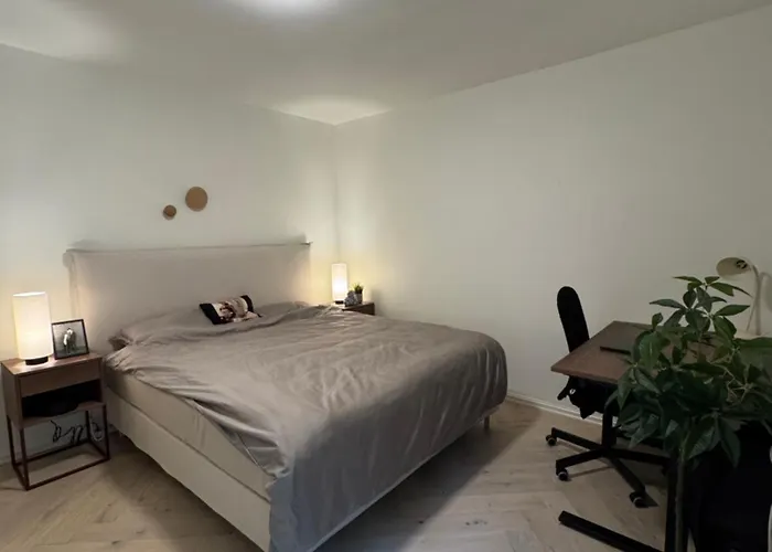 3 Bedroom Apartment, Flatscreen Tv, Balcony Апартаменты Берген